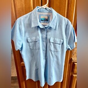 Magellan Outdoors Light Blue Casual Button Down Shirt